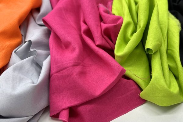 Лен с вискозой Фуксия